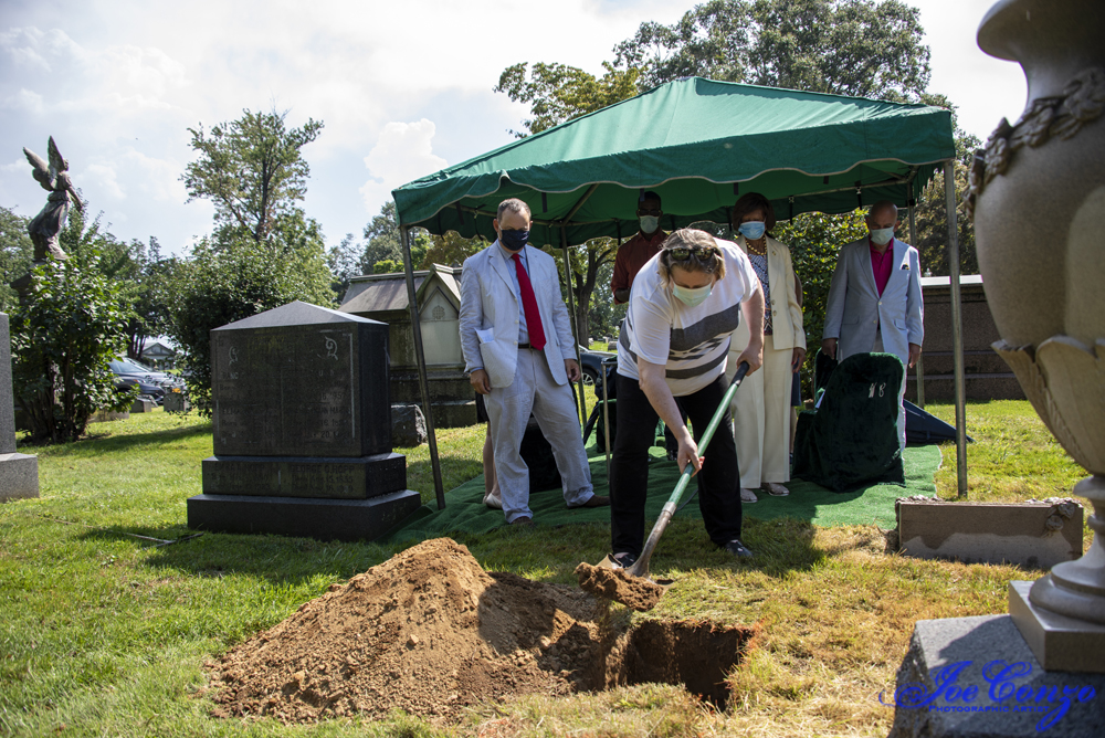 Susan Olsen of Woodlawn Cemetery. Photo: Joe Conzo, Jr.